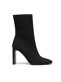 Botte à talon haut enfiler