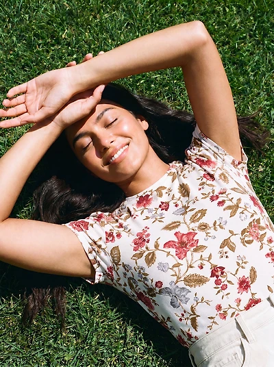 Haut à motifs floraux et manches volants