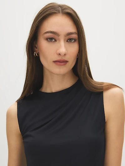 Sleeveless Crew Neck Top