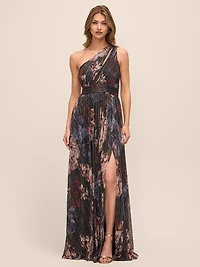 Robe longue fleurie à une épaule