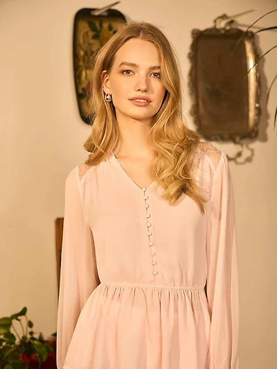 Blouse avec détails de dentelle