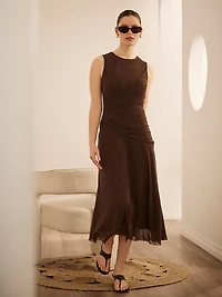 Robe mi-longue en maille à taille froncée