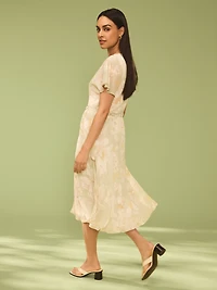 Robe en mousseline à imprimé floral et col V