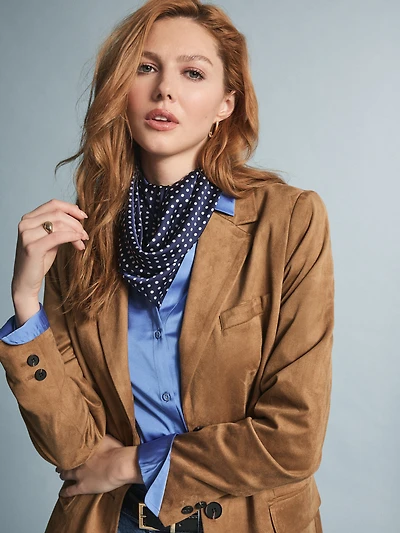 Blouse à effet satiné avec col polo