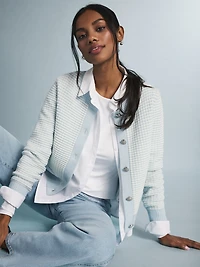 Cardigan en tweed boutonné sur le devant