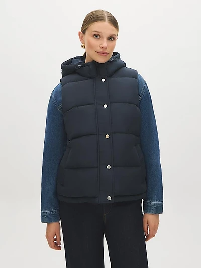 Veste matelassée sans manches avec capuchon