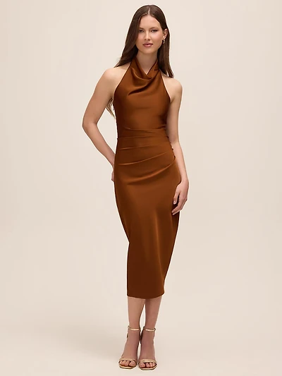 Robe mi-longue drapée à col licou