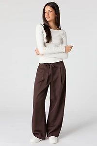 Pantalon habillé à jambe large avec ceinture