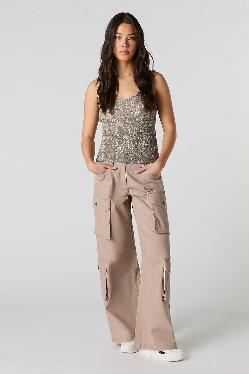 Pantalon cargo à jambe droite et multiples poches