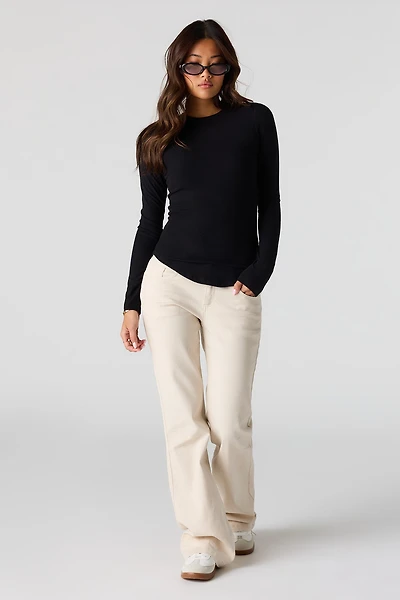 Pantalon à jambe évasée et taille basse