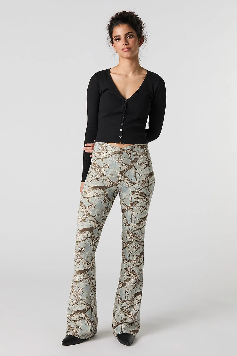 Pantalon évasé doux imprimé à taille repliée