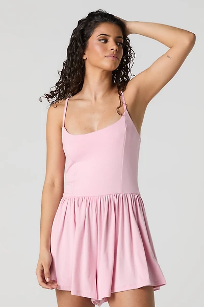 Combi-short fluide à encolure dégagée