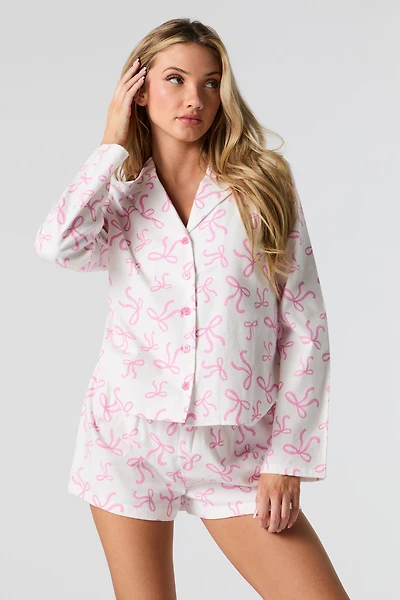 Ensemble pyjama avec haut boutonné en flanelle et short