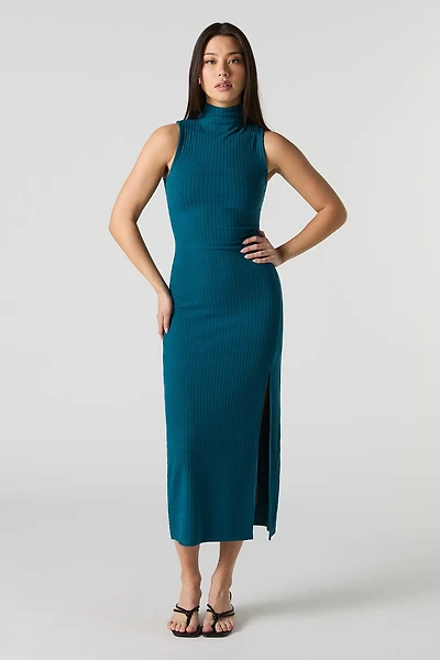 Robe midi en tricot côtelé et col montant