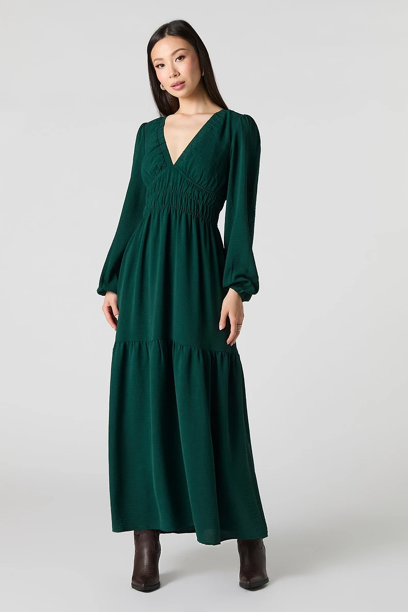 Robe maxi fluide à manche longue et col en V