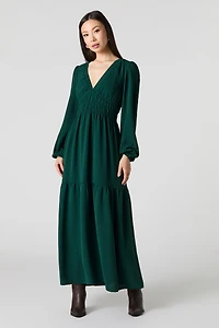 Robe maxi fluide à manche longue et col en V
