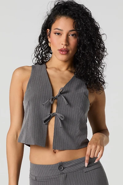 Veste à fines rayures avec attache