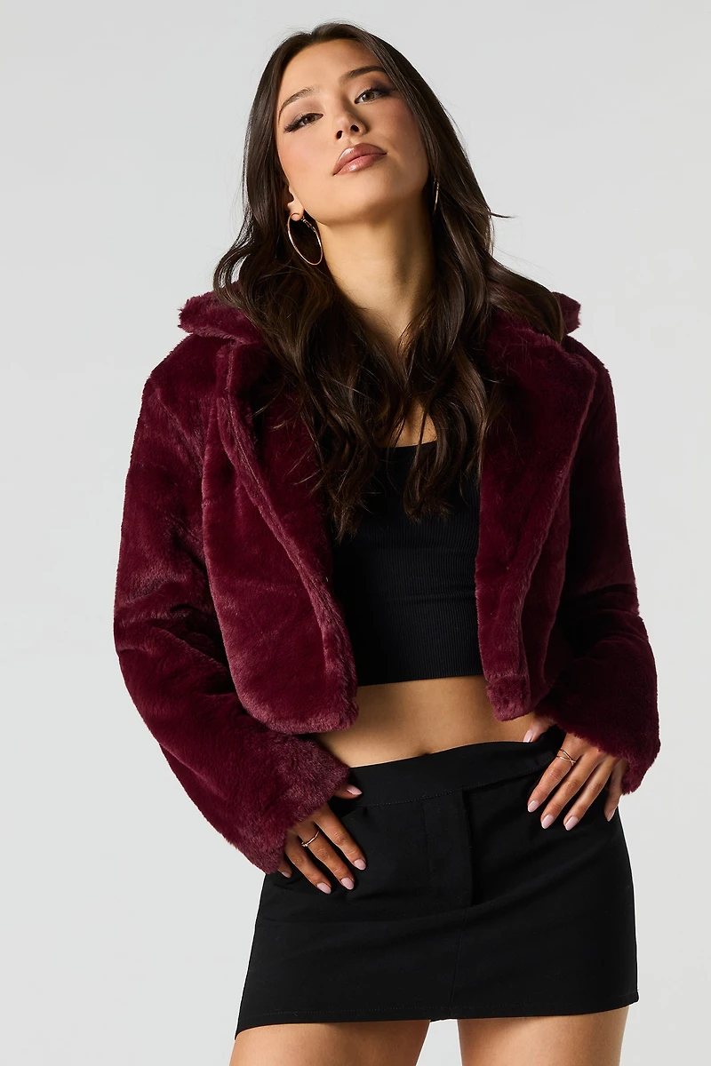 Blouson court en similifourrure