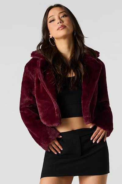 Blouson court en similifourrure