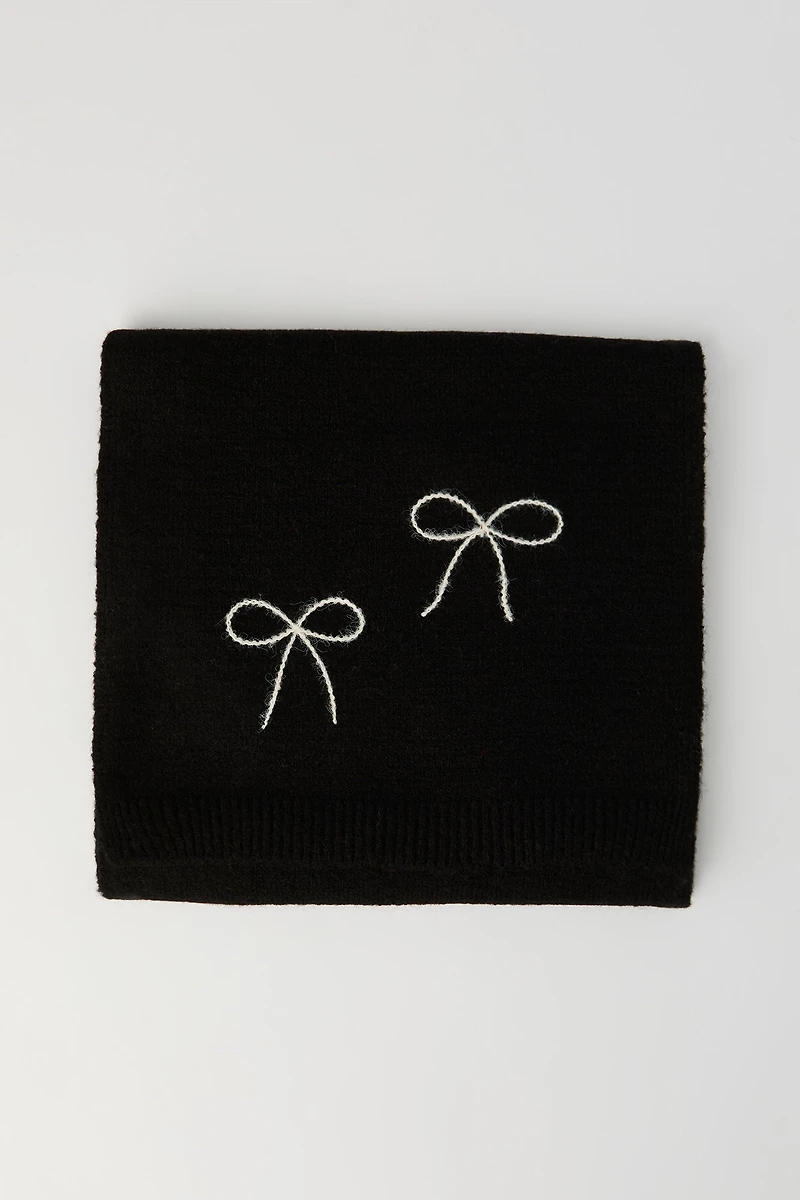 Bow Jacquard Knit Scarf