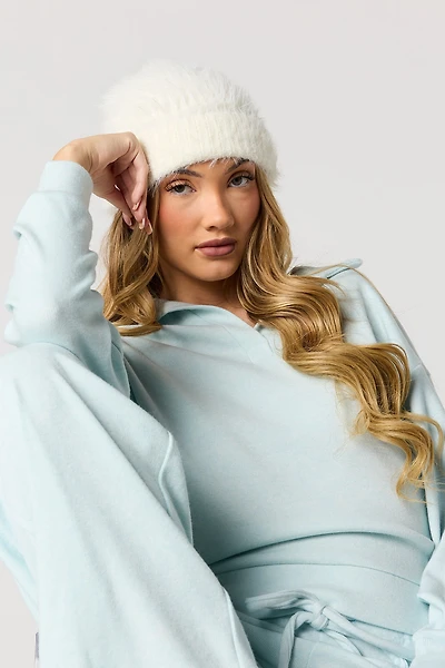 Tuque en tricot pelucheux