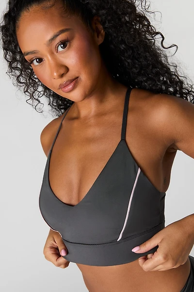 Soutien-gorge sport avec détail passepoil Active