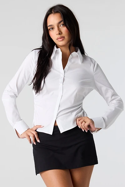 Haut boutonné cintré avec taille coulissante latérale