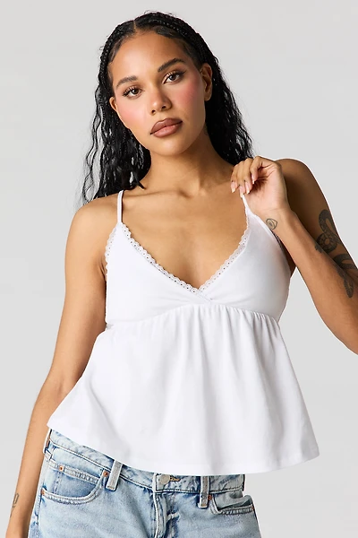 Débardeur de style nuisette à surplis avec liséré dentelle