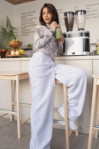 Low Rise Baggy Fleece Sweatpant