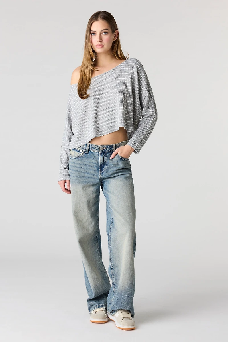 Haut texturé rayé à manche longue et épaule dégagée