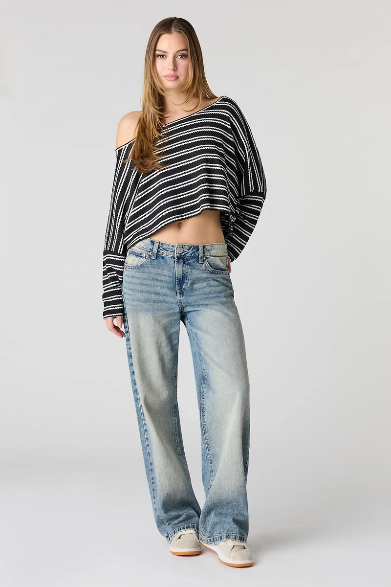 Haut texturé rayé à manche longue et épaule dégagée