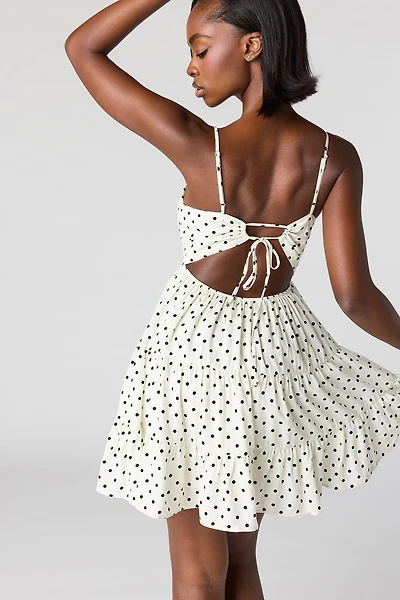 Minirobe volantée à pois sans soutien-gorge intégré