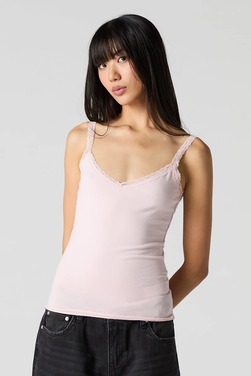Camisole avec liséré de dentelle et encolure en V