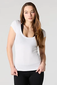 T-shirt côtelé à encolure dégagée