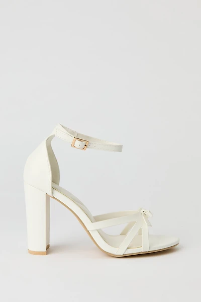 Chaussures à talon haut avec courroie et boucle la cheville