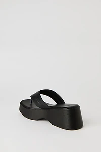 Sandales à talon compensé avec bride