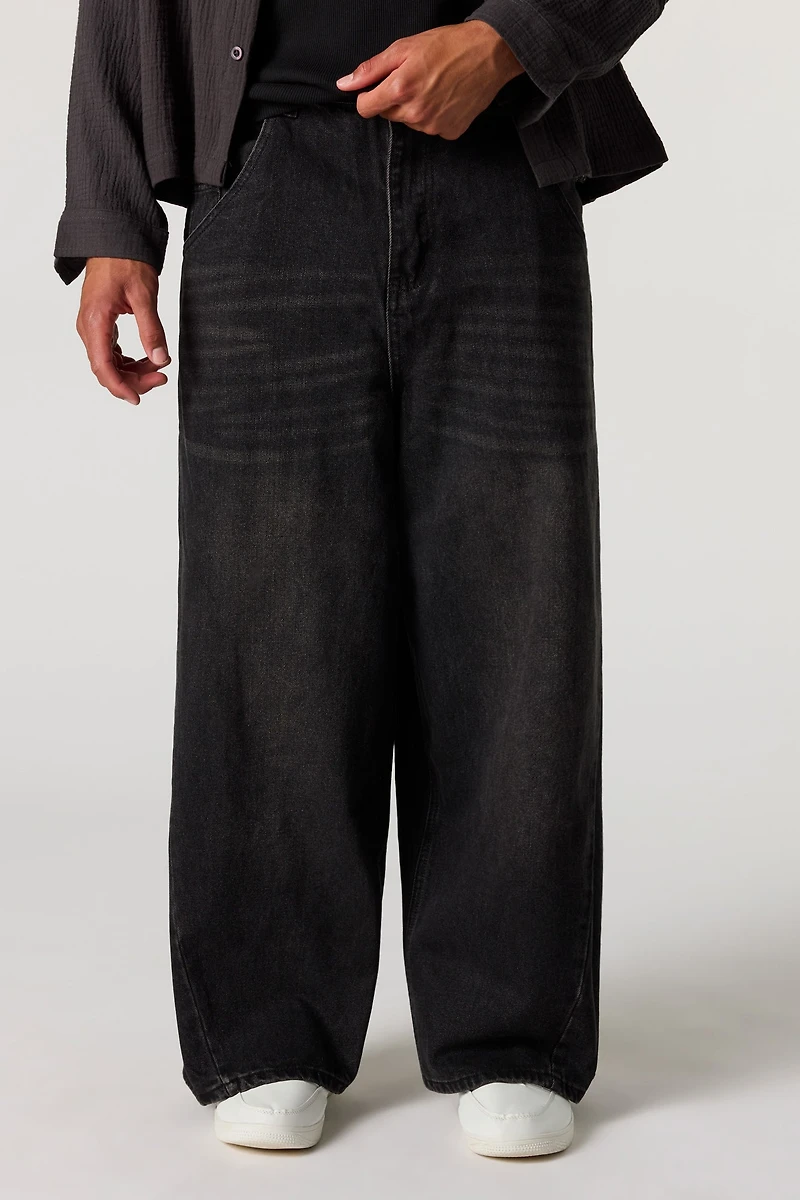 Ultra Baggy Jean with Graphic Pocket