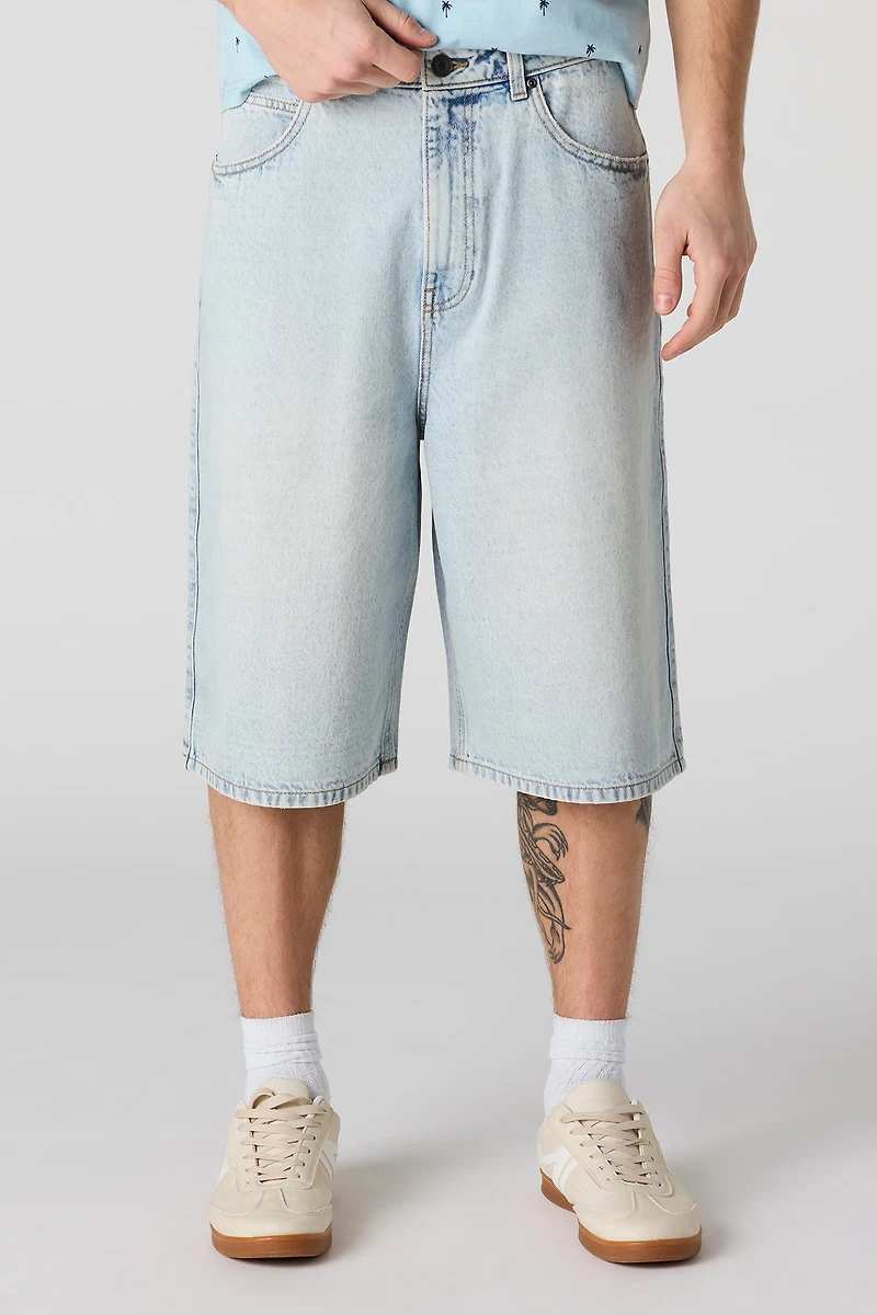Short de planchiste en denim pâle