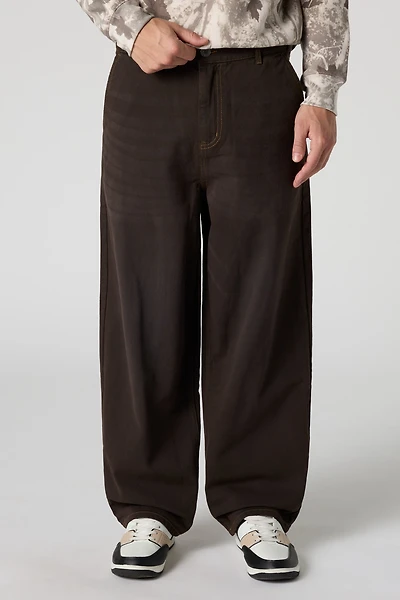 Jean de planchiste brun