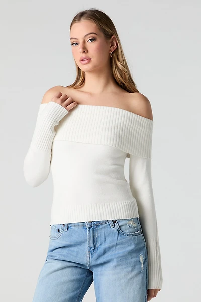 Chandail en tricot à encolure repliée et épaule dégagée