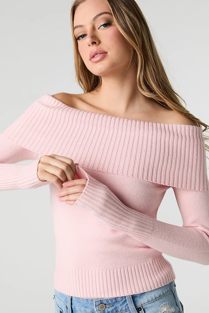 Chandail en tricot à encolure repliée et épaule dégagée