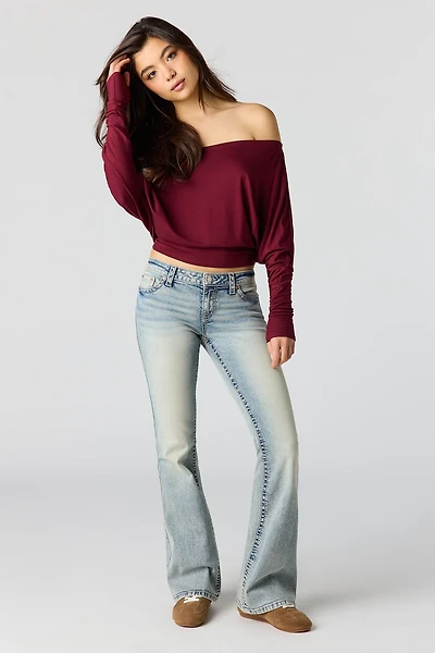Jean extensible à jambe large et taille basse