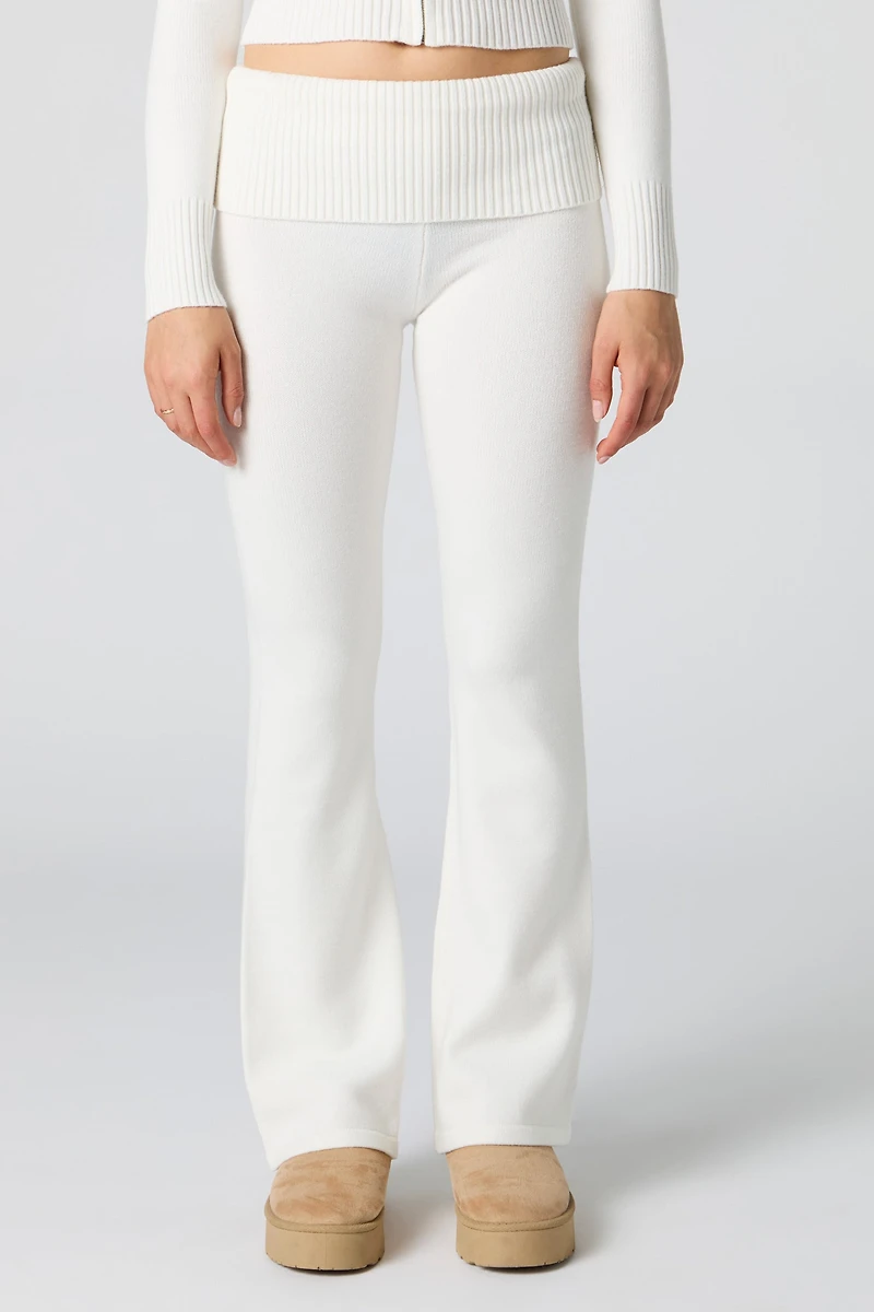Pantalon en tricot à taille repliée et jambe évasée