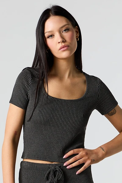 Haut côtelé texturé à encolure dégagée