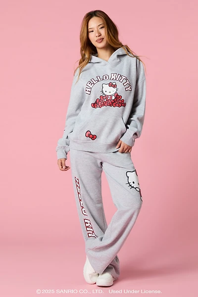 Hello Kitty® Bow Graphic Wide Leg Fleece Sweatpant