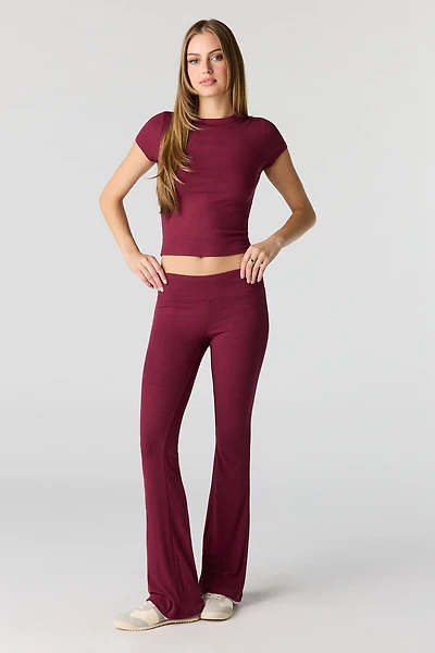 Pantalon côtelé doux à jambe évasée