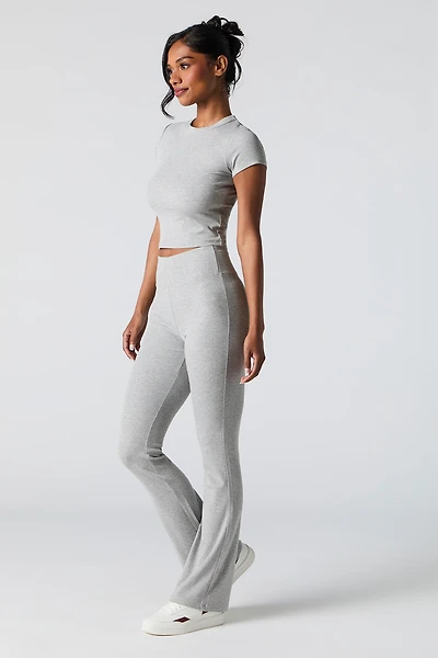 Pantalon Active côtelé doux à jambe évasée