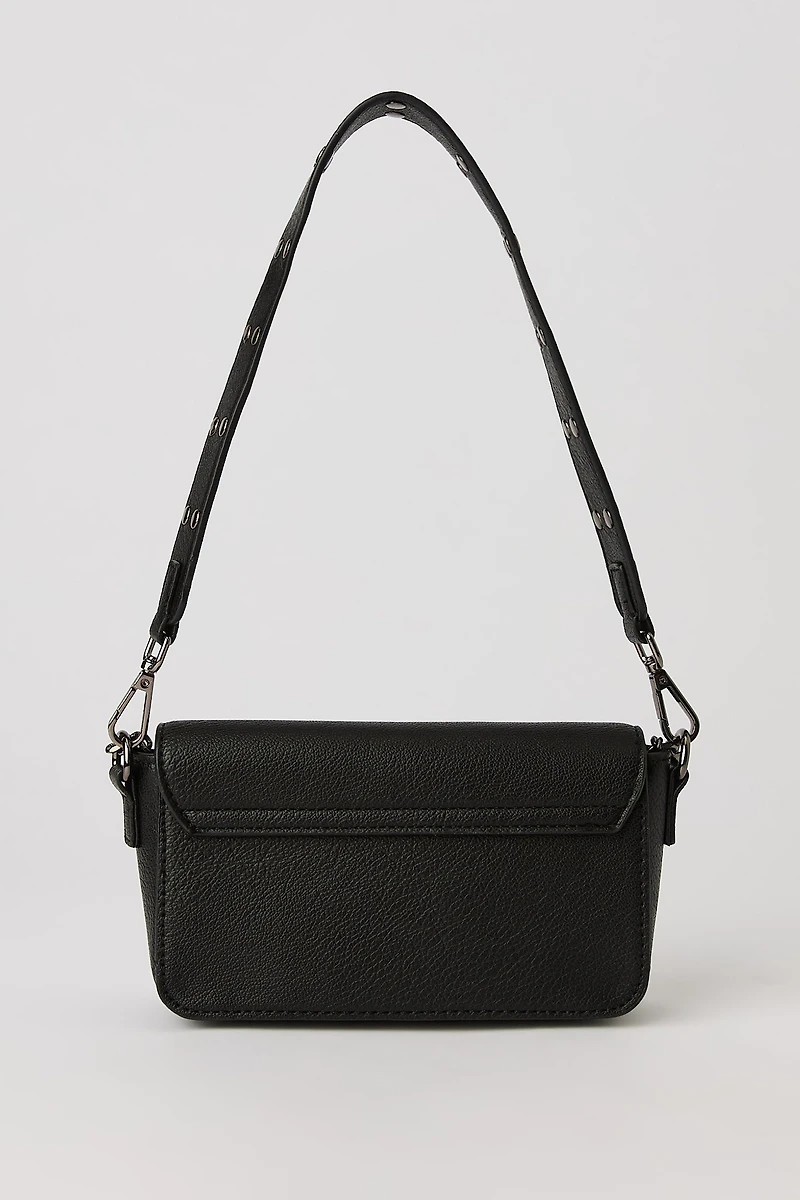 Sac sur l'épaule avec clous