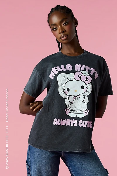 Hello Kitty Graphic Washed Boyfriend T-Shirt