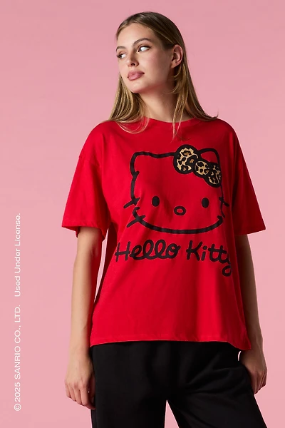T-shirt de coupe garçonne à imprimé Hello Kitty® Cheetah Bow